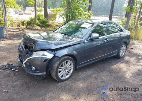 2008 Mercedes-Benz C 300 Luxury/Sport z USA, uszkodzony, nr VIN WDDGF54X98F082178